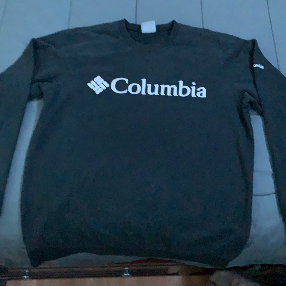 Medium Columbia crew neck sweatshirt